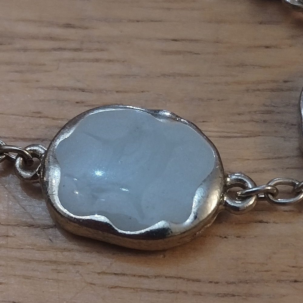 Women's Stone Bracelet with White Accents - Picture 2 of 3